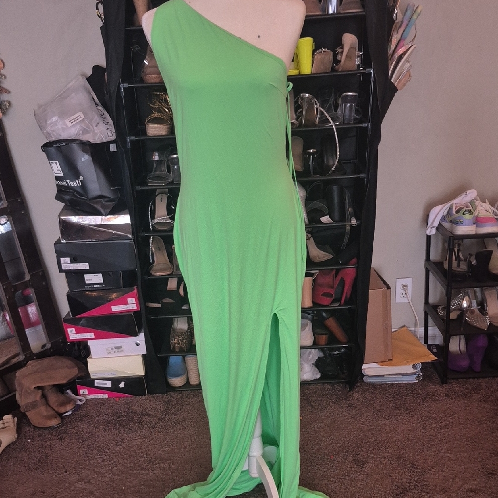 Fashion Nova Vibrant Green One-Shoulder Dress